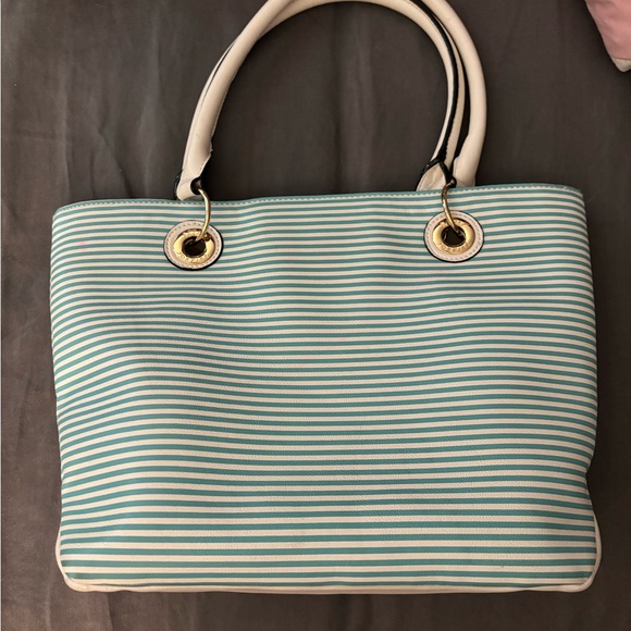 Betsy Johnson Crab purse 🦀 - Picture 4 of 4